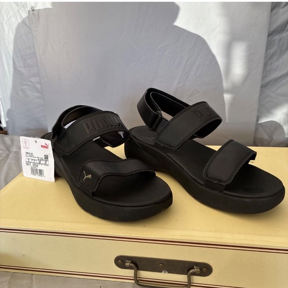 PUMA Lily Slingback  Womens Black Casual Sandals 386331-02 Size 7, Brand New - Picture 4 of 5